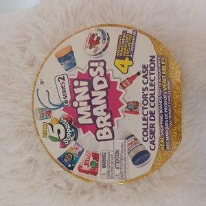Mini brands
